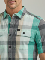 Lee Men Extreme Motion All Purpose Short Sleeve Plaid Button Down Shirt Sea Glass Plaid Clothing 480T900 - Image 3