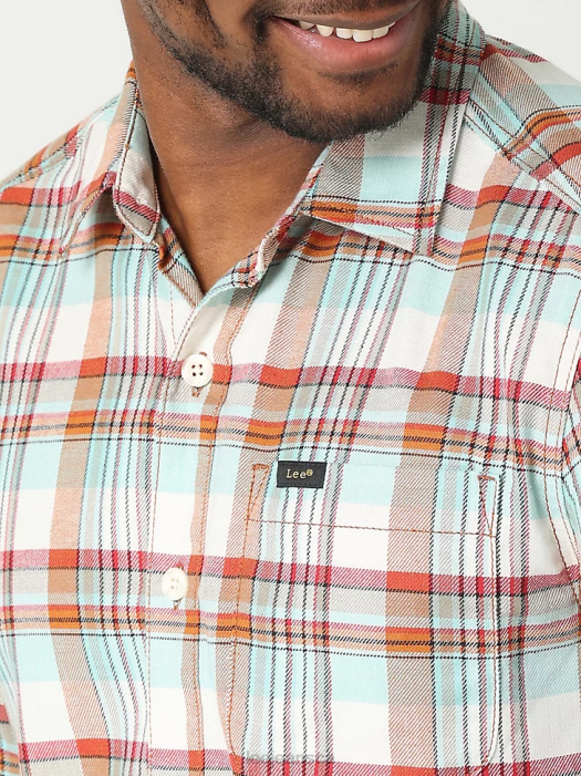 Lee Men Extreme Motion MVP Classic Stretch Plaid Button Down Shirt Charred White Smoke Plaid Clothing 480T920 - Image 3
