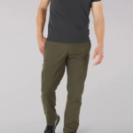 Lee Men Extreme Motion MVP Relaxed Fit Flat Front Pant Forest Clothing 480T754