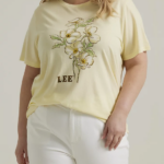 Lee Women Flowers Graphic Tee (Plus) Sunwashed Heather Clothing 480T352