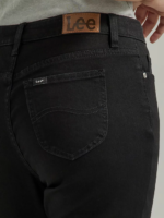Lee Women Legendary Regular Fit Capri Black Clothing 480T442 - Image 6