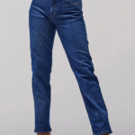 Lee Women Original Relaxed Fit Straight Leg Jeans (Petite) Premium Rinse Clothing 480T64