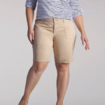 Lee Women Relaxed Fit Avey Knitwaist Cargo Bermuda (Plus) Cafe Clothing 480T291