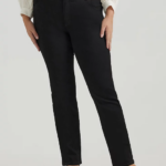 Lee Women Ultra Lux with Flex Motion Regular Fit Straight Leg Jean (Plus) Black Clothing 480T77
