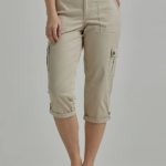 Lee Women Ultra Lux with Flex-To-Go Relaxed Cargo Capri (Petite) Pioneer Beige Clothing 480T458