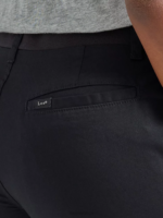Lee Women Ultra Lux with Flex-to-Go Relaxed Cargo Skimmer (Petite) Black Clothing 480T456 - Image 4